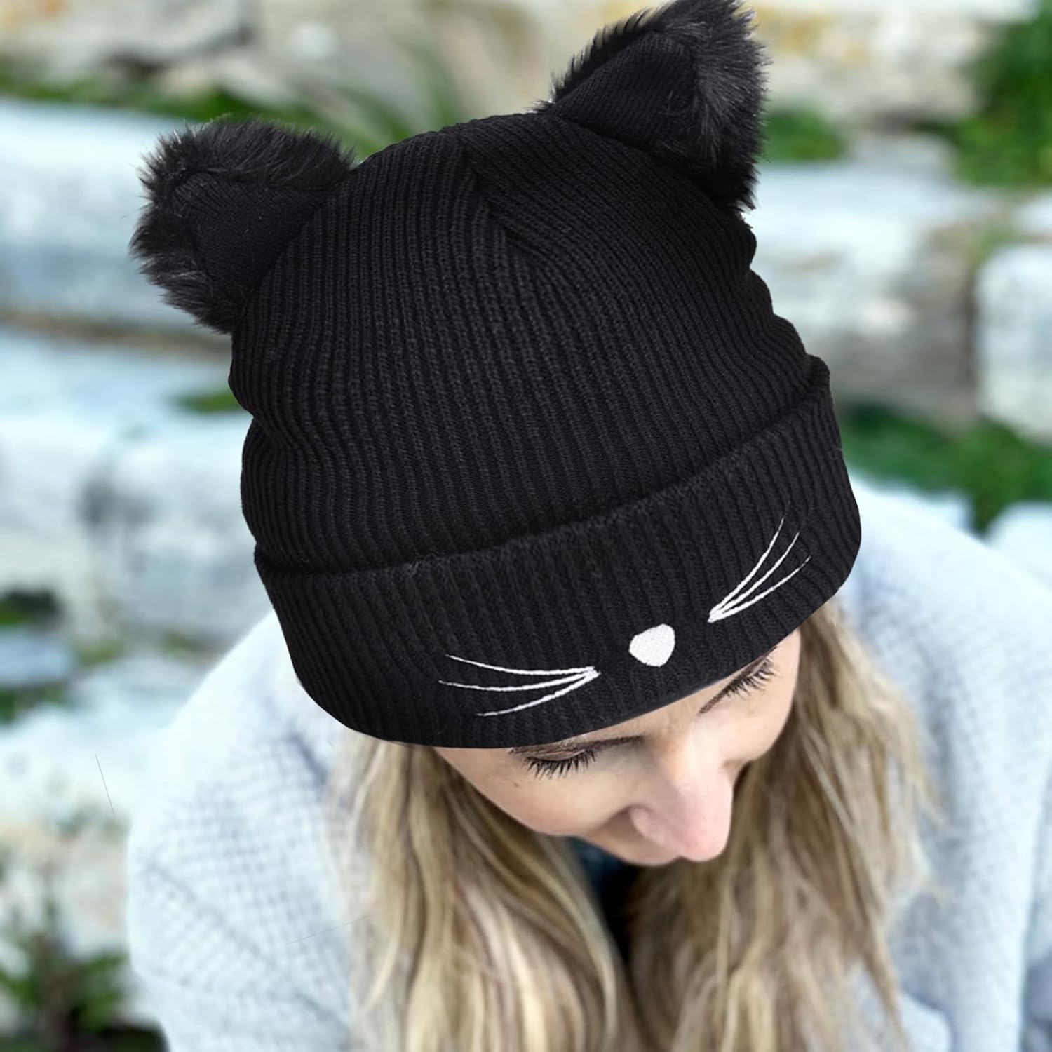 bonnet hiver chaud pompon noir